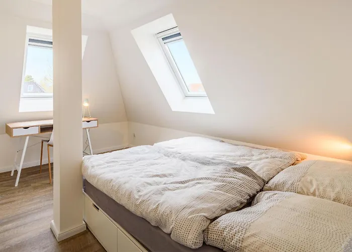 Lovely In Timmendorfer-strand Timmendorfer Strand